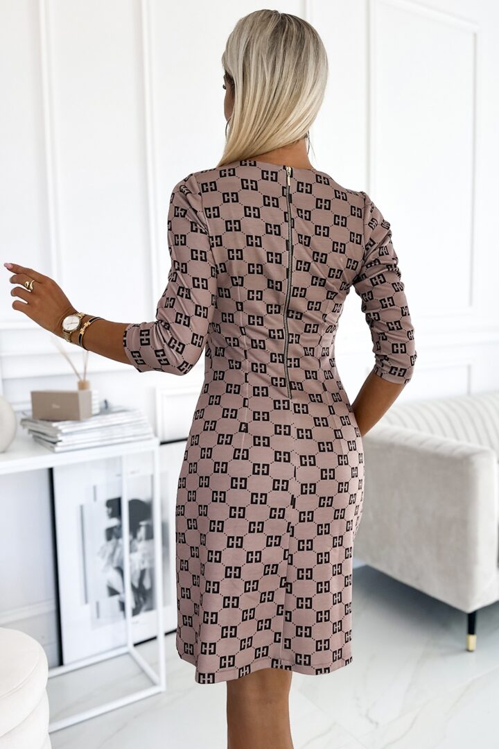 Taskullinen mekko, beige
