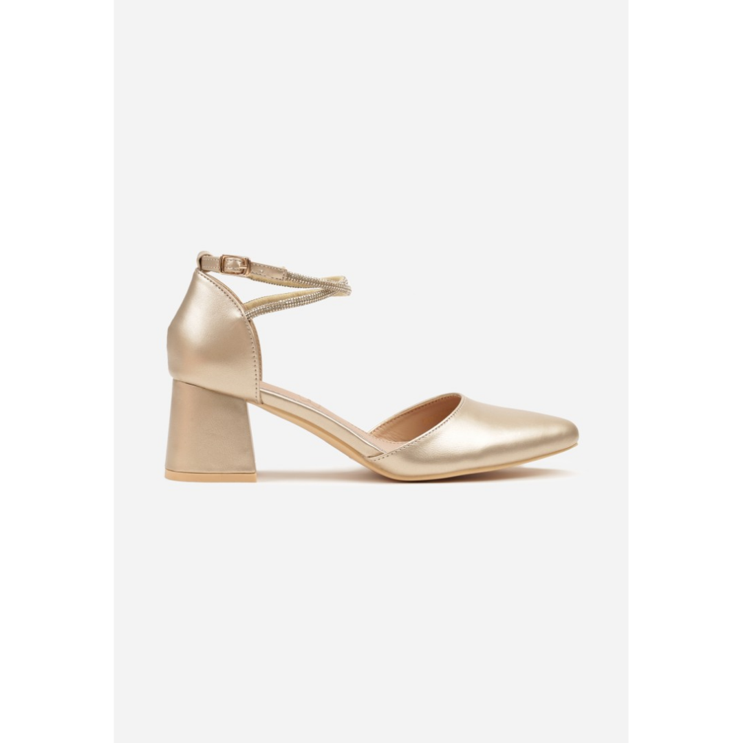 Heeled shoes, gold