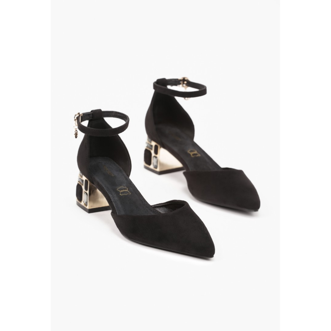 Heeled shoes, black
