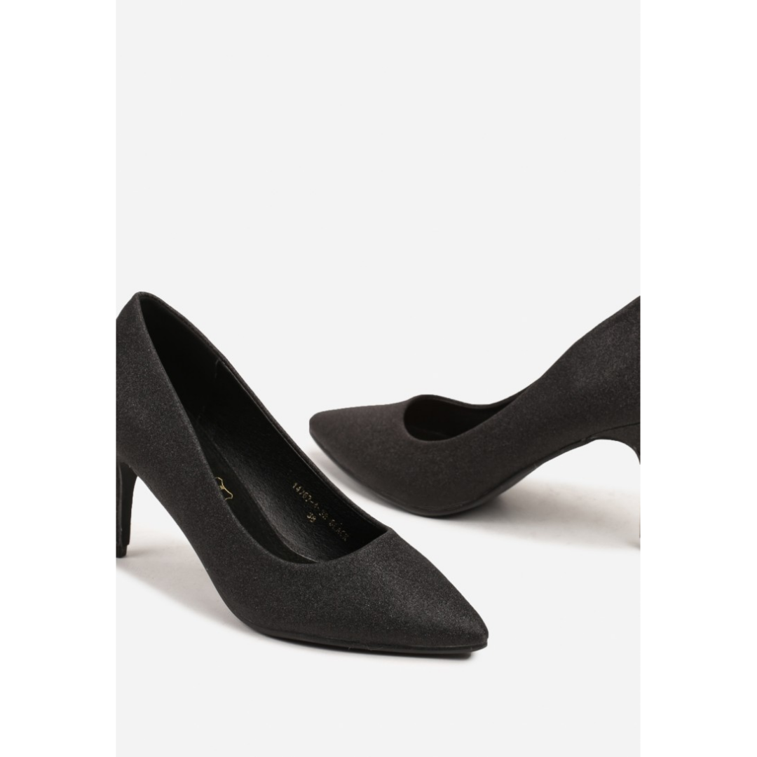 Heeled shoes, black