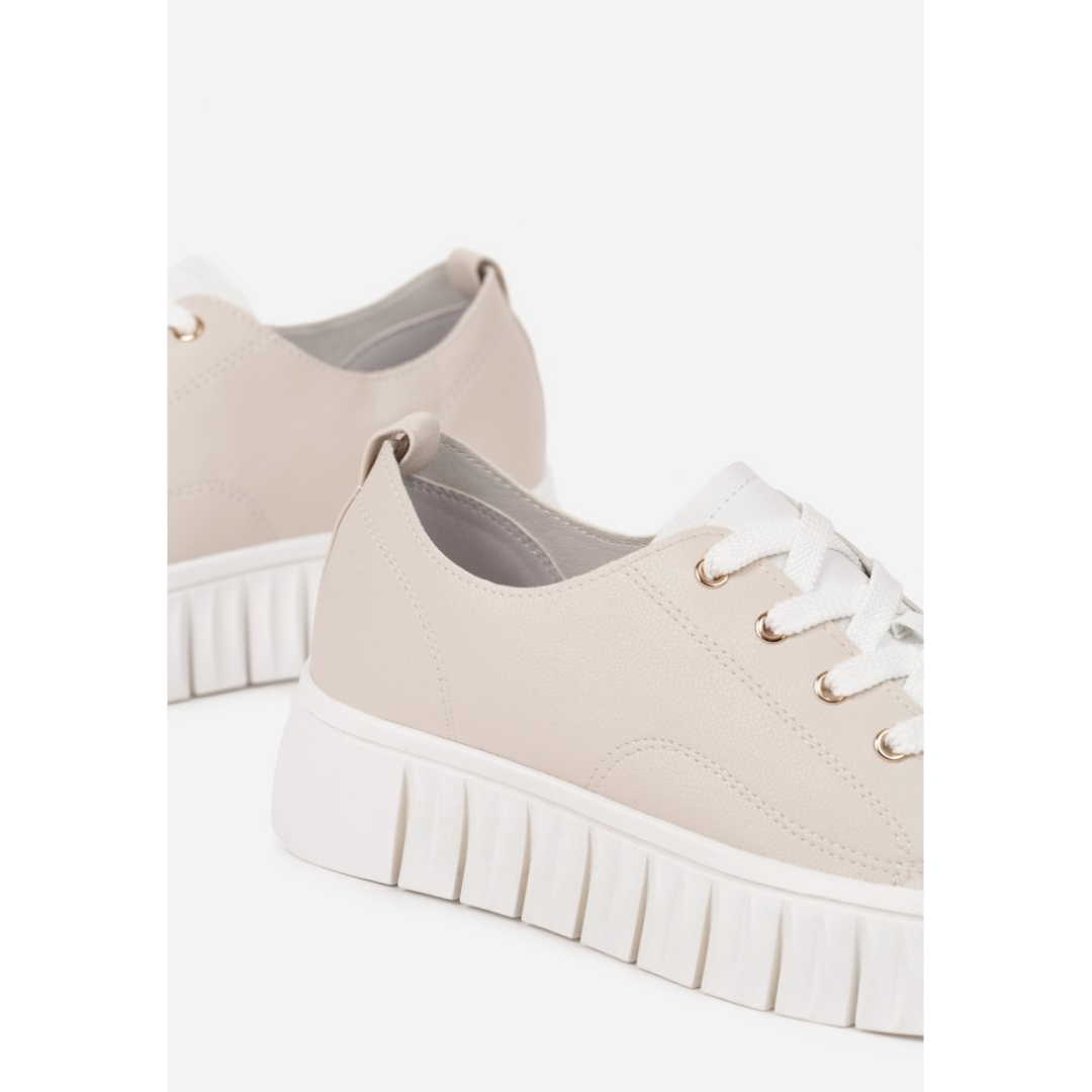 Sneakers, beige