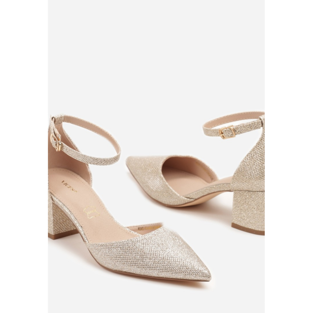 Heeled shoes, beige