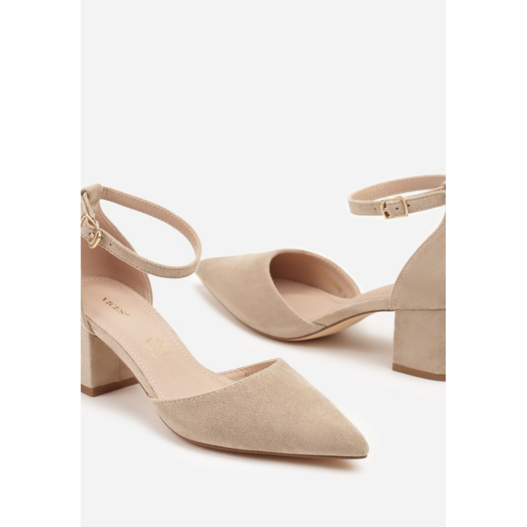 Heeled shoes, beige