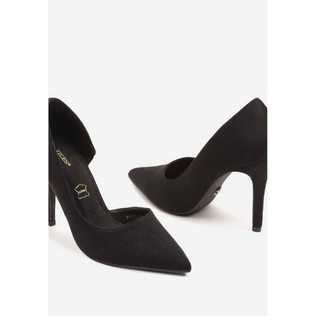 Heeled shoes, black