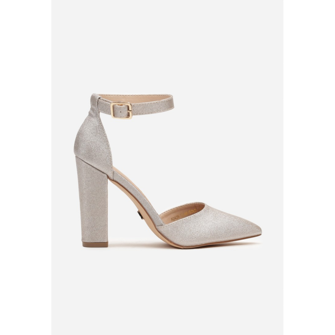 Heeled shoes, gold