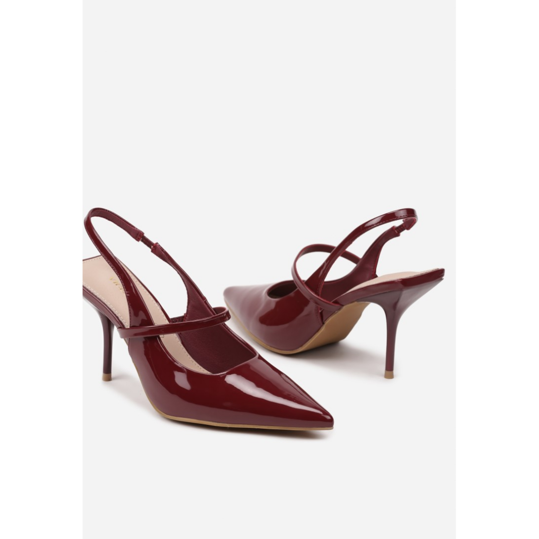 Heeled shoes, red