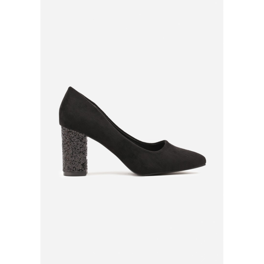 Heeled shoes, black