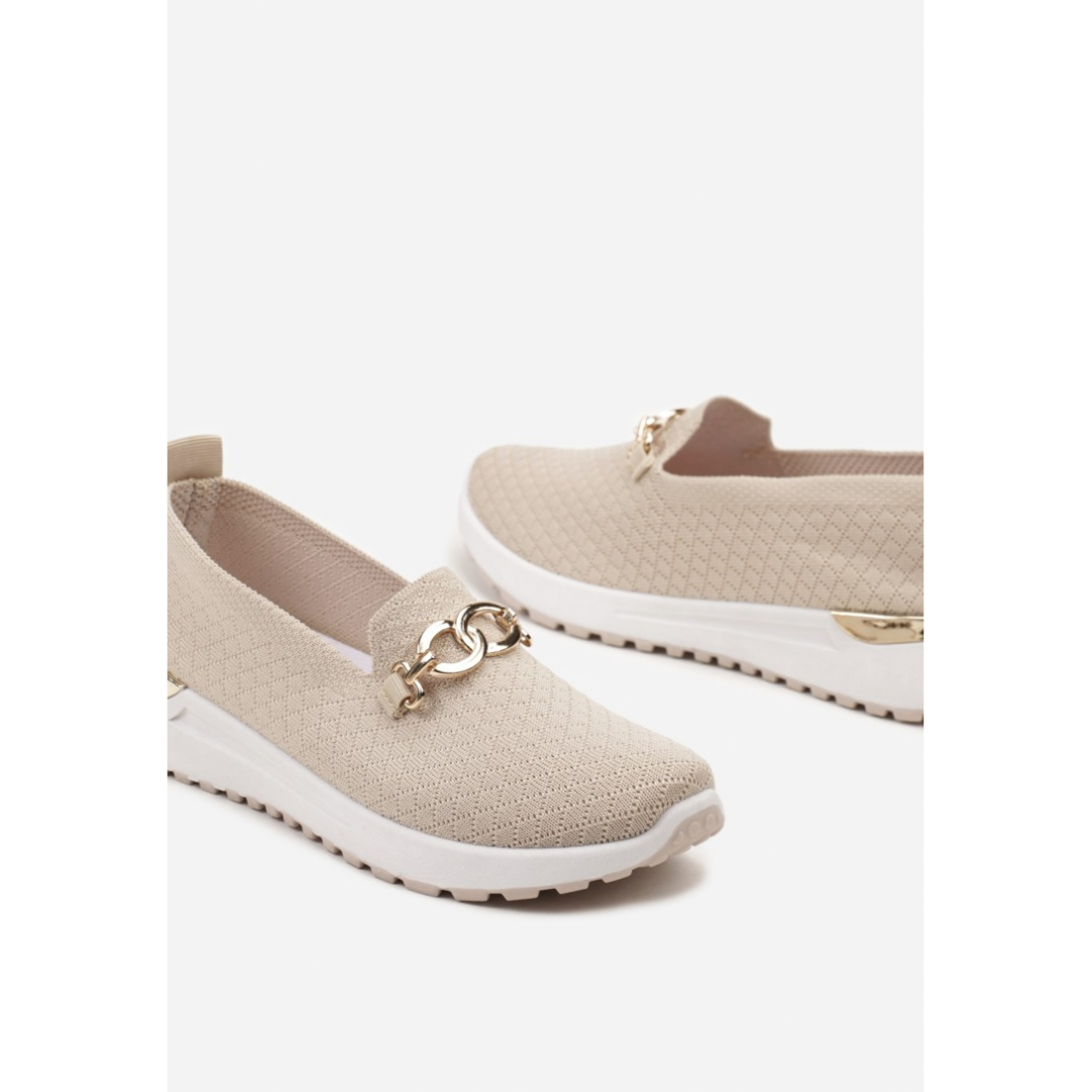 Low shoes, beige