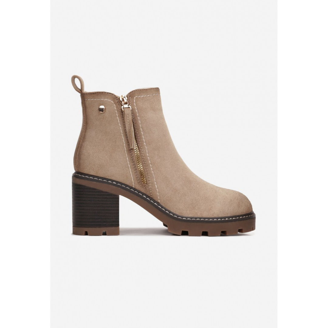 Heeled boots, beige