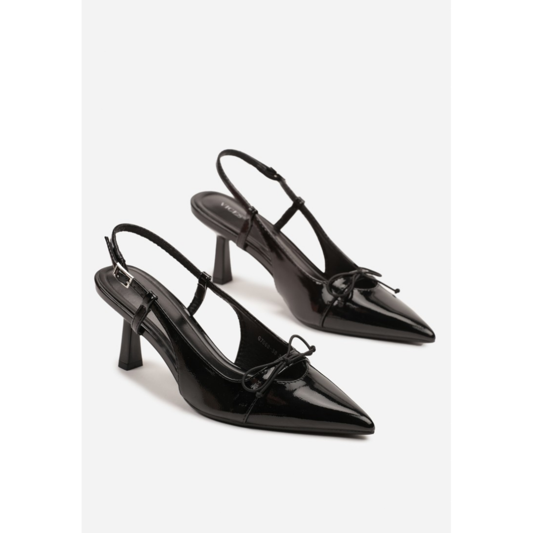 Heeled shoes, black