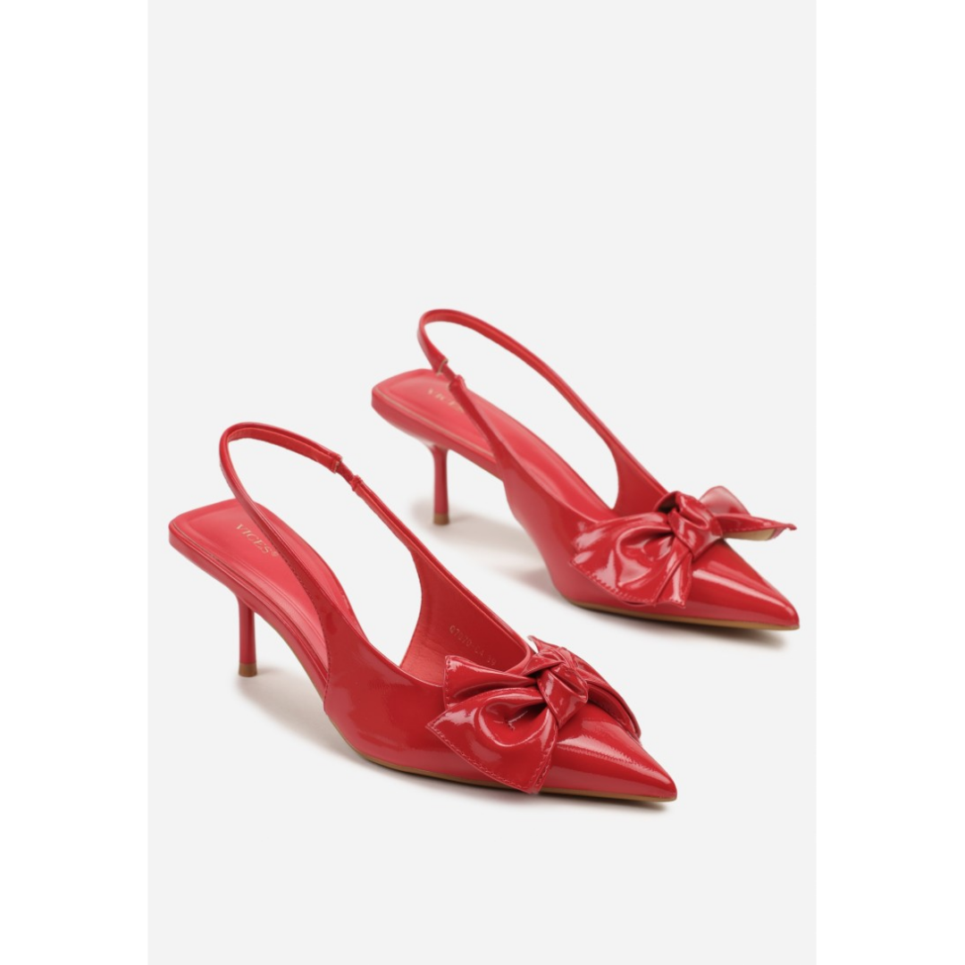 Heeled shoes, red