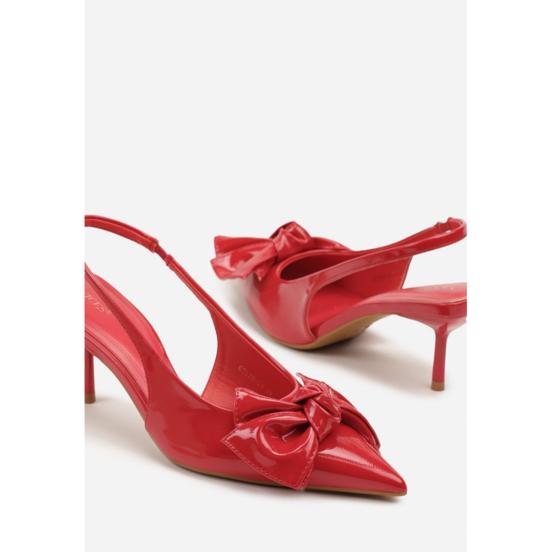 Heeled shoes, red