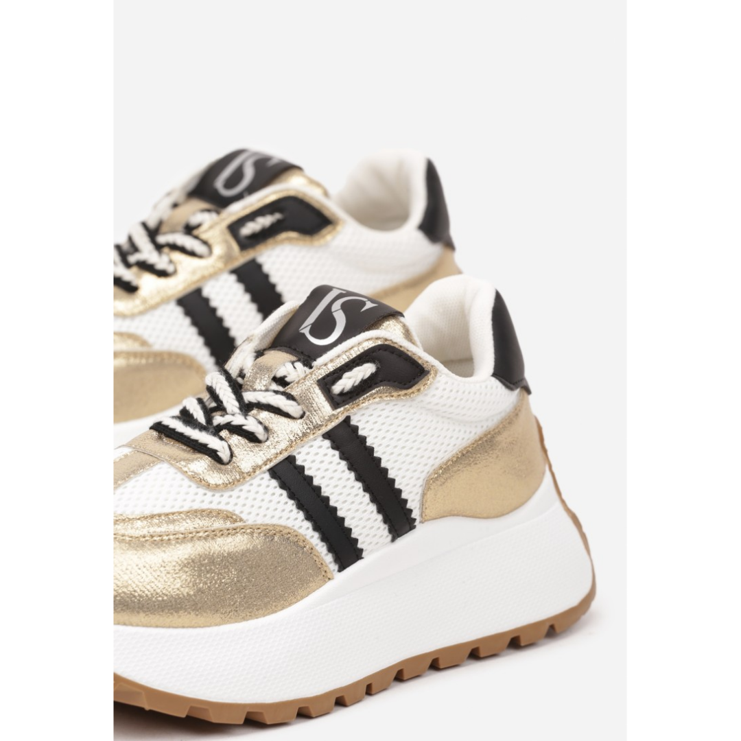 Sneakers, gold