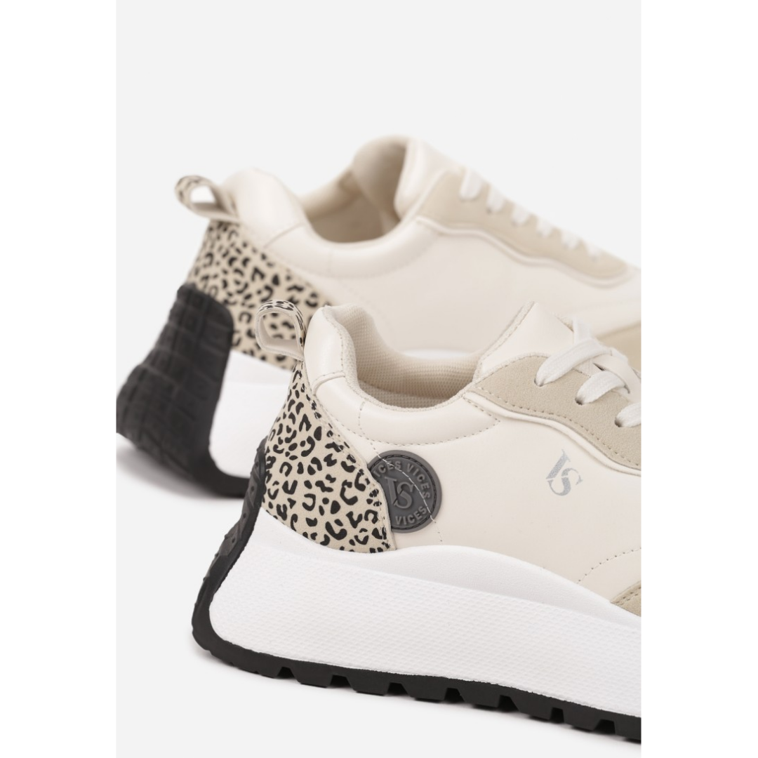 Sneakers, beige