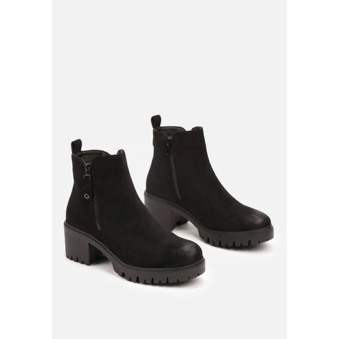 Boots, black
