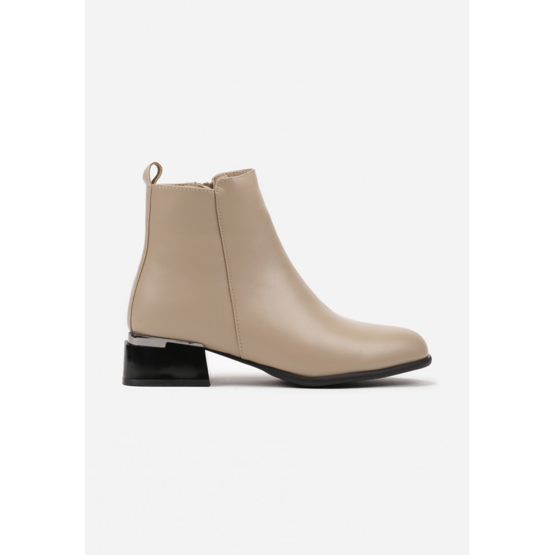 Boots, beige