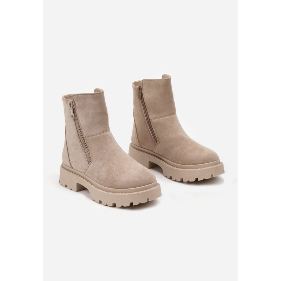 Boots, beige