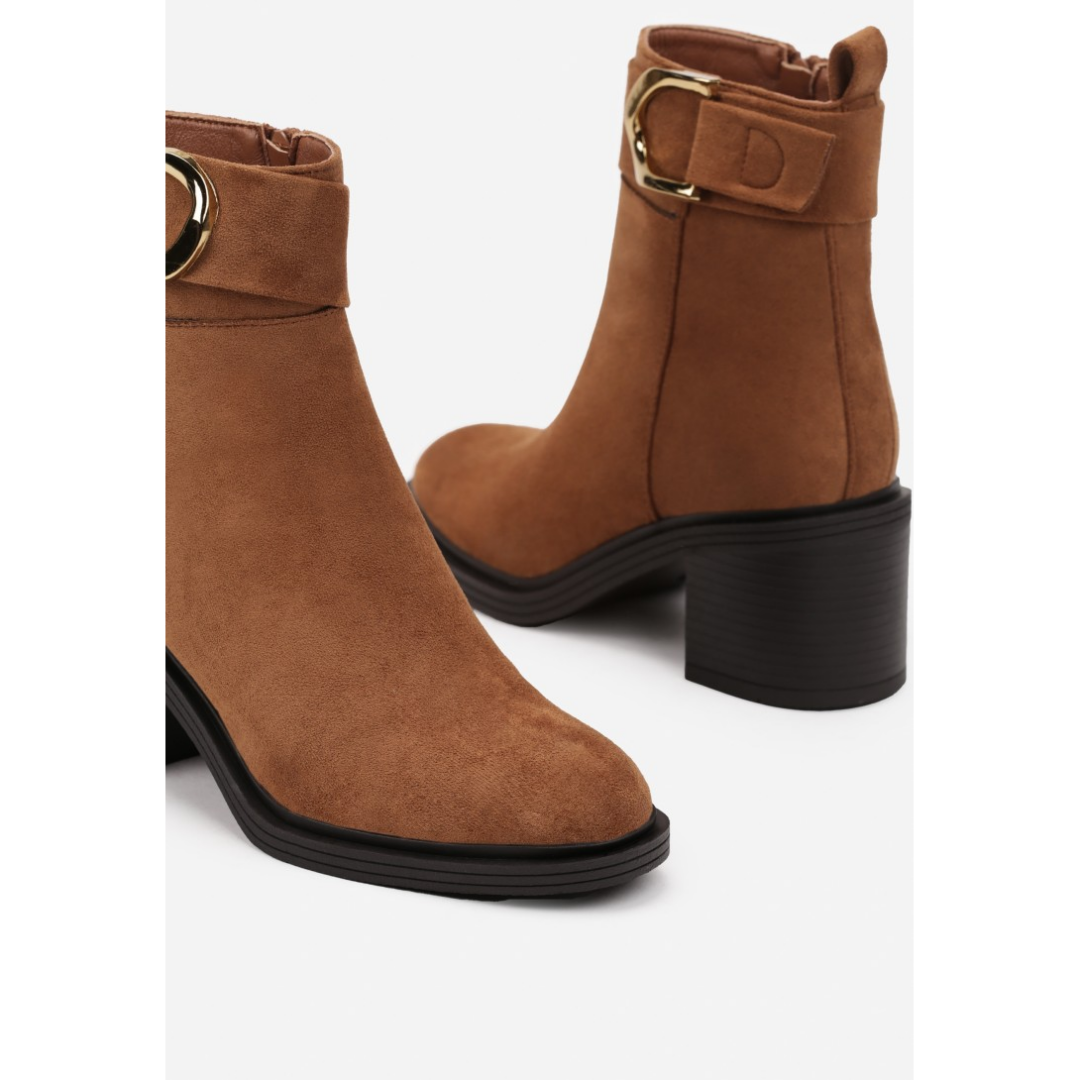 Heeled boots, beige