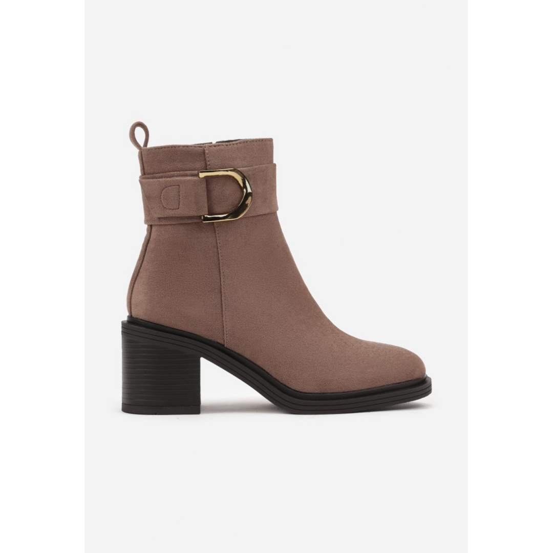 Heeled boots, beige
