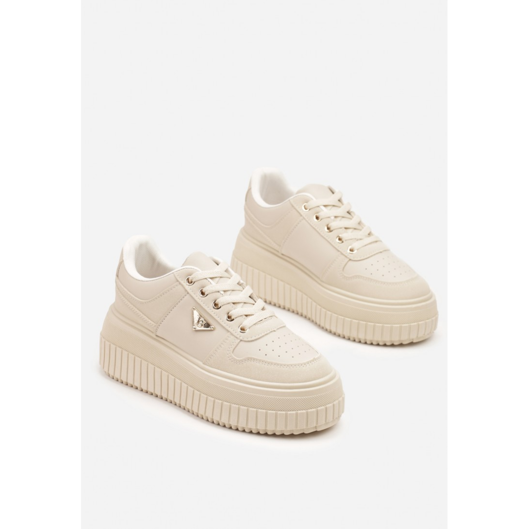 Sneakers, beige
