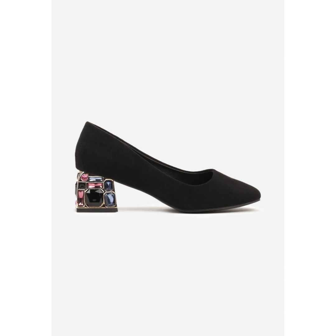Heeled shoes, black