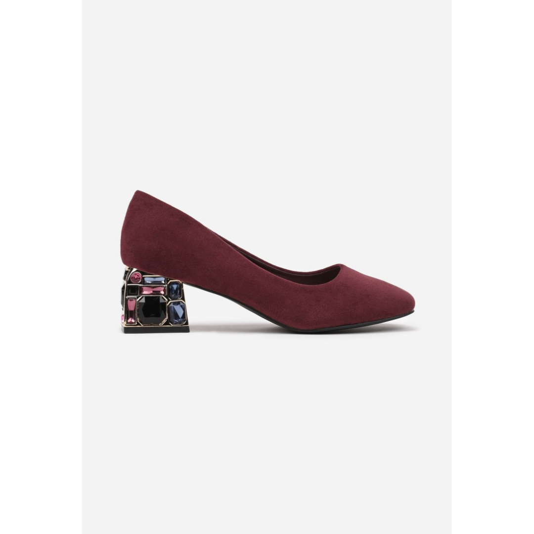 Heeled shoes, red