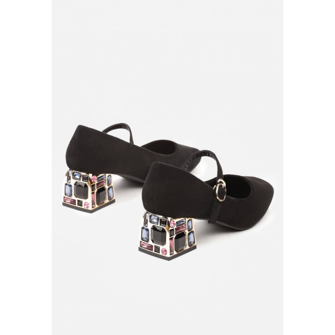 Heeled shoes, black