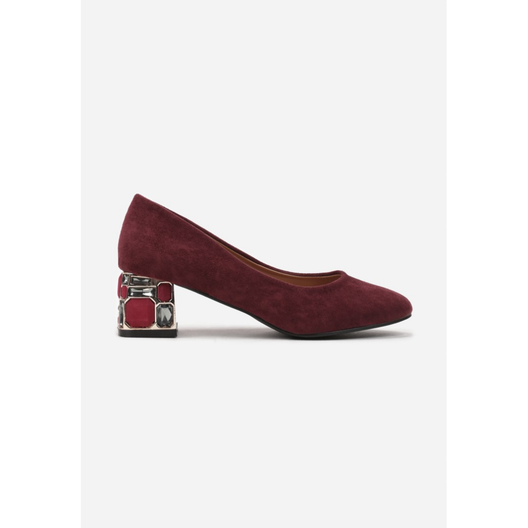 Heeled shoes, red