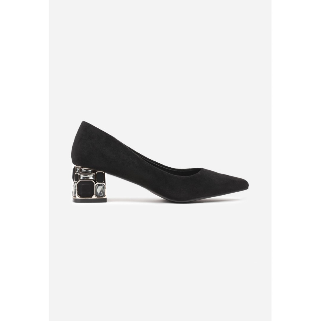 Heeled shoes, black