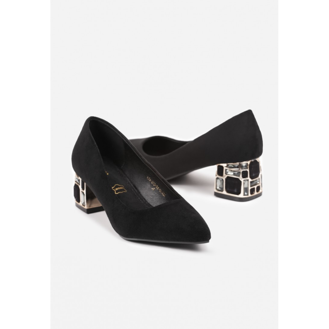 Heeled shoes, black