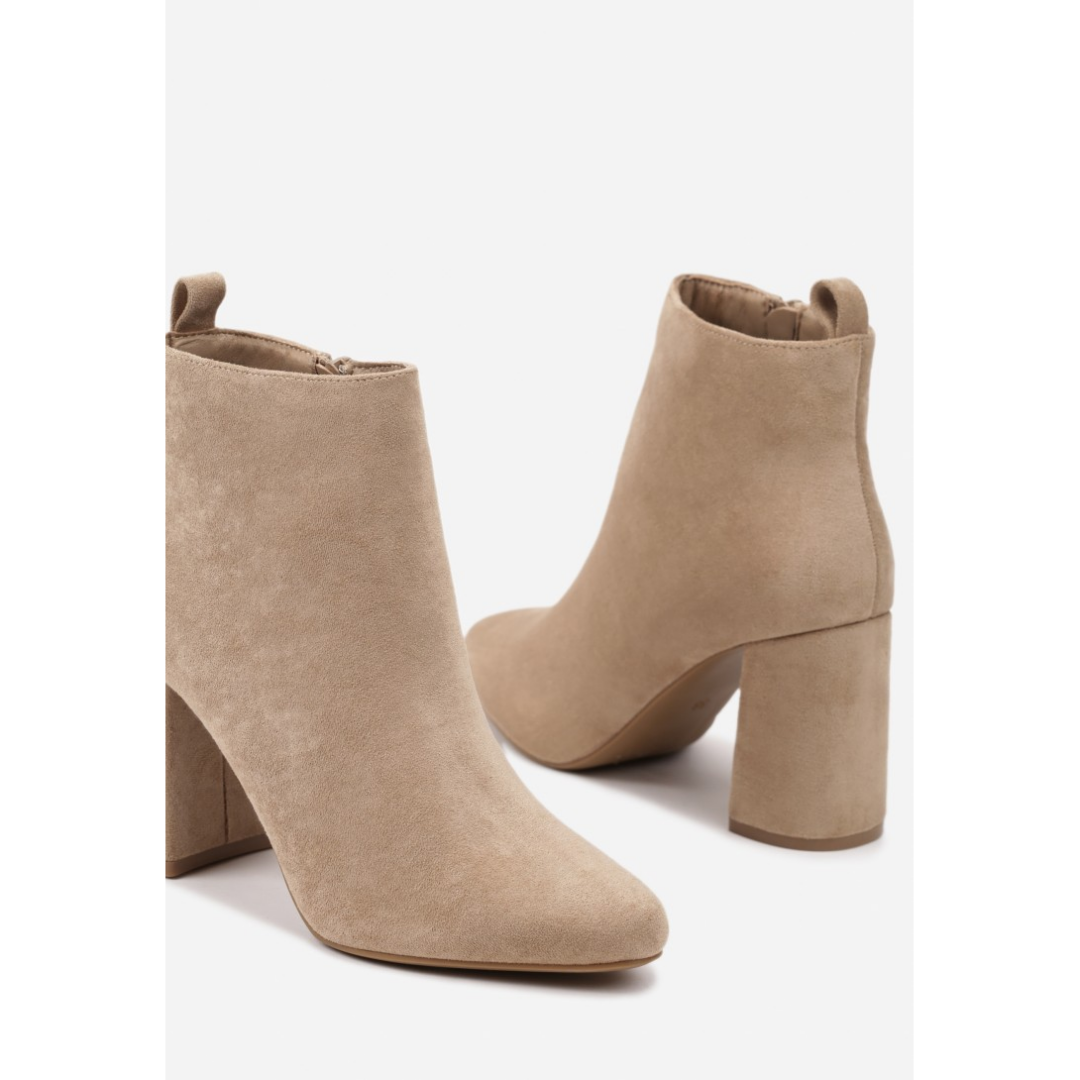 Heeled boots, beige