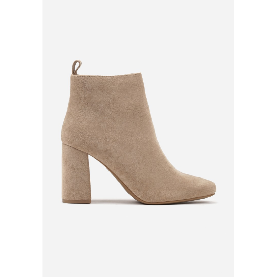 Heeled boots, beige