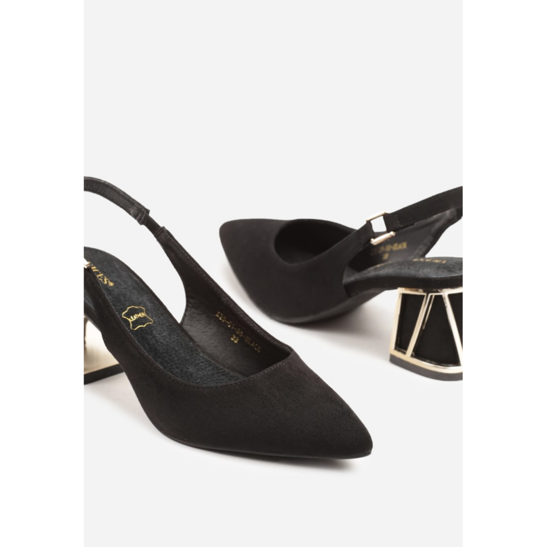 Heeled shoes, black