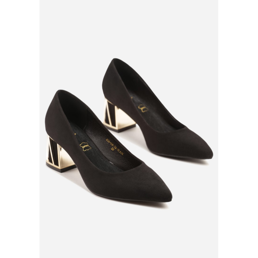 Heeled shoes, black