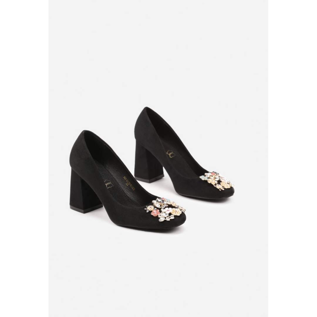 Heeled shoes, black