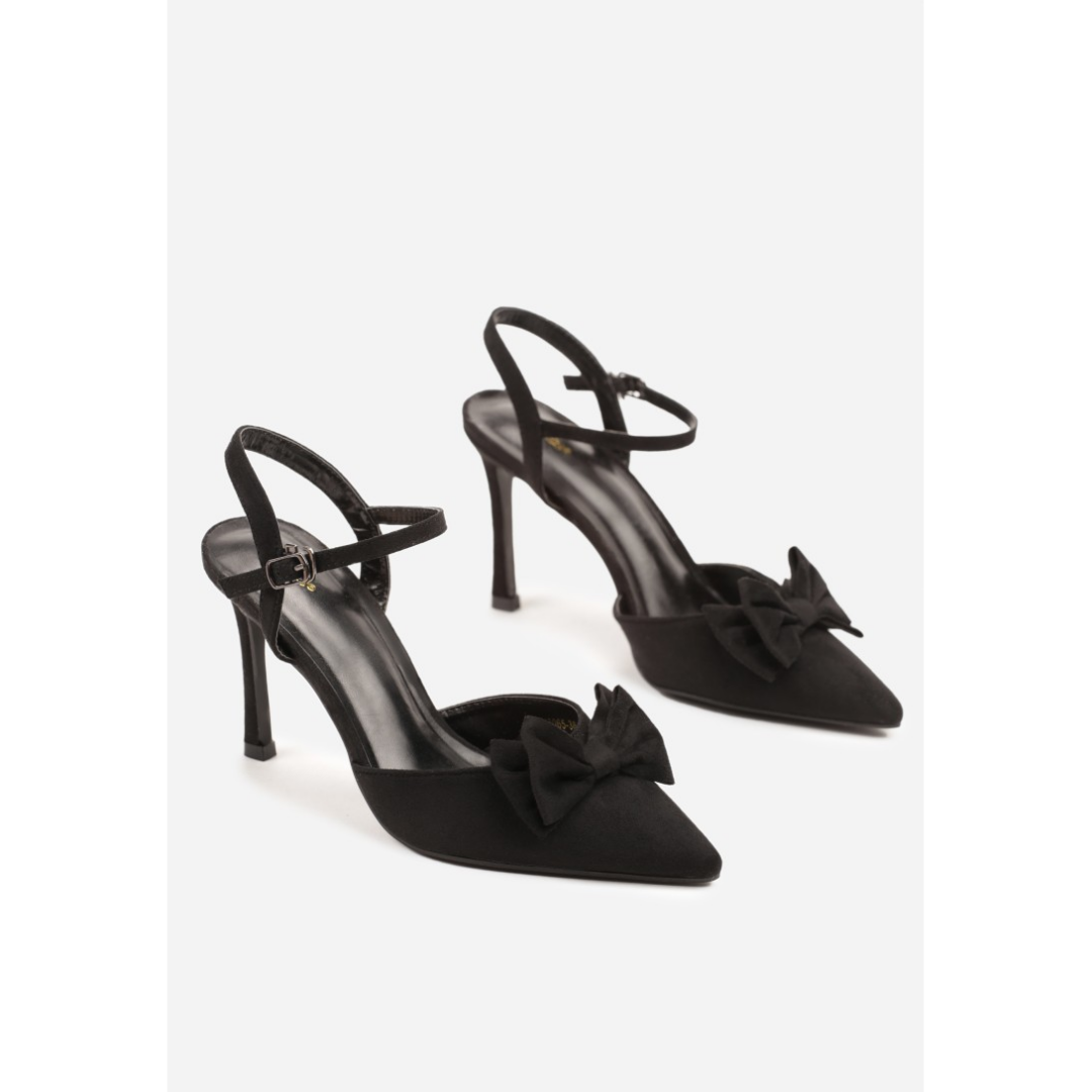 Heeled shoes, black