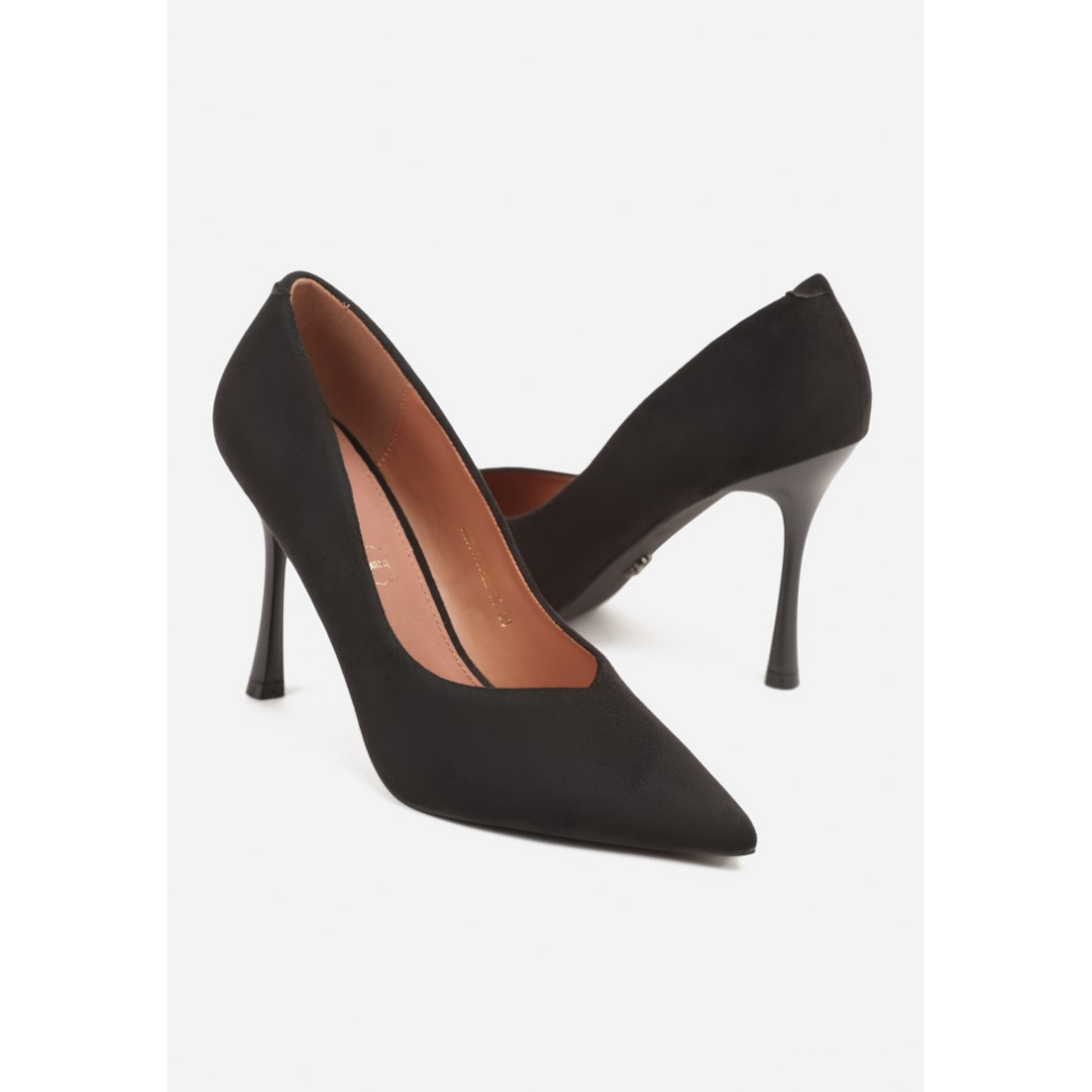 Heeled shoes, black