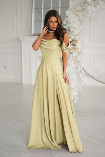 Romantiline maksikleit, kollane