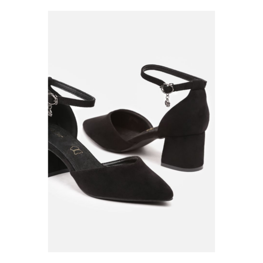 Heeled shoes, black