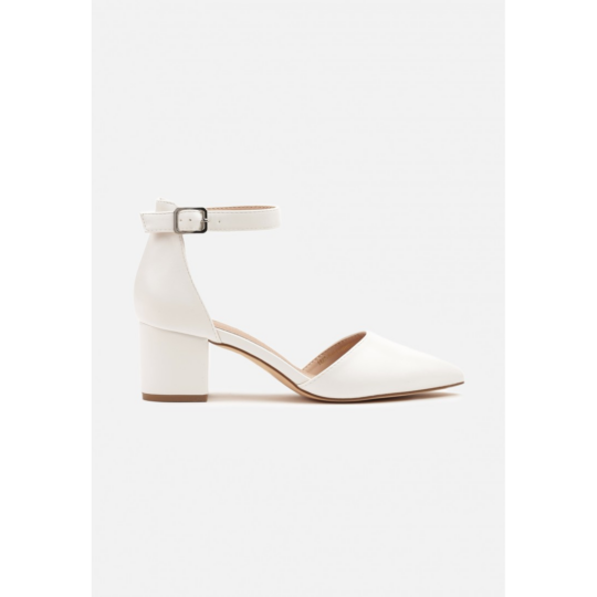 Heeled shoes, white